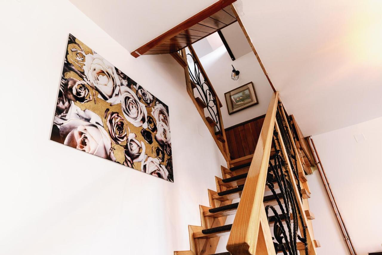 Casa Tamplarului Villa Alba Iulia Exteriör bild