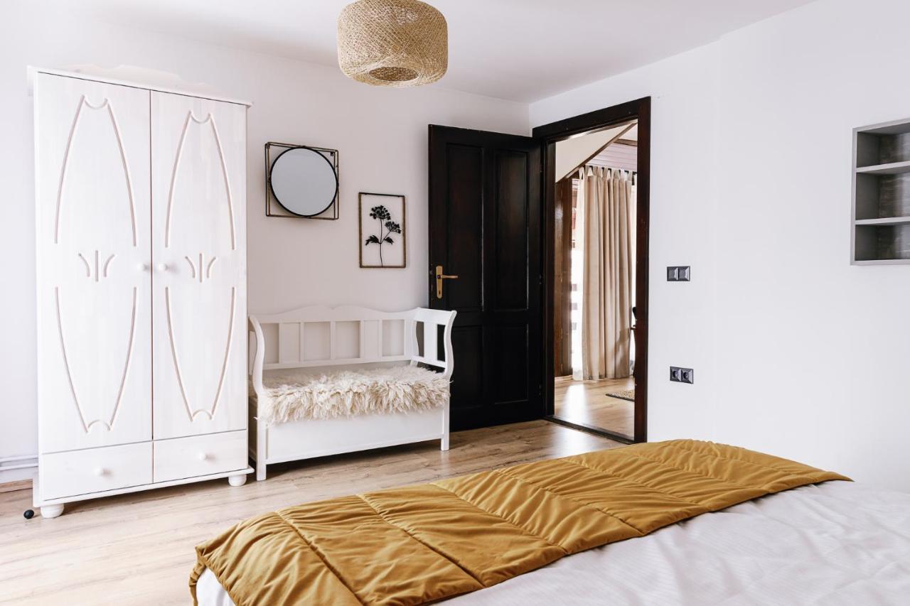 Casa Tamplarului Villa Alba Iulia Exteriör bild