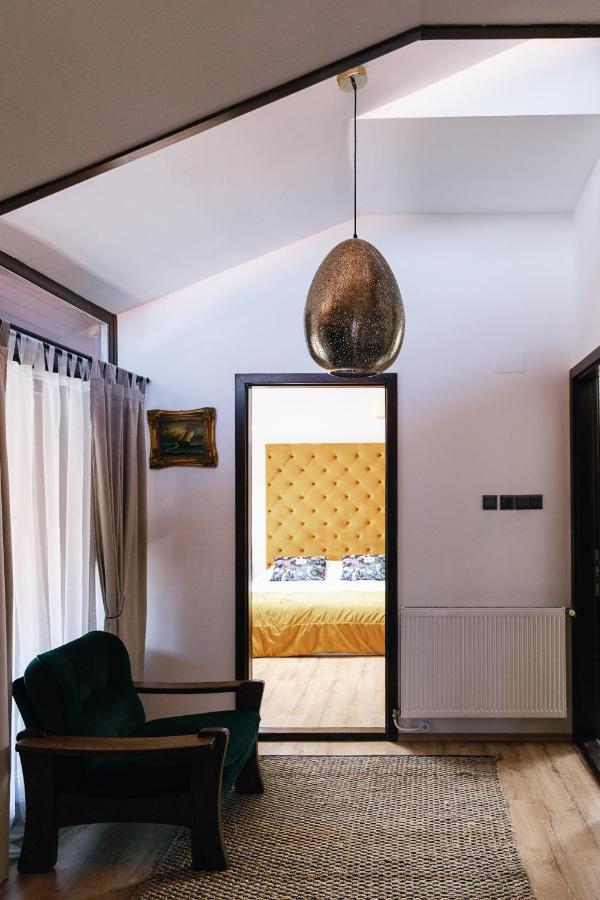 Casa Tamplarului Villa Alba Iulia Exteriör bild